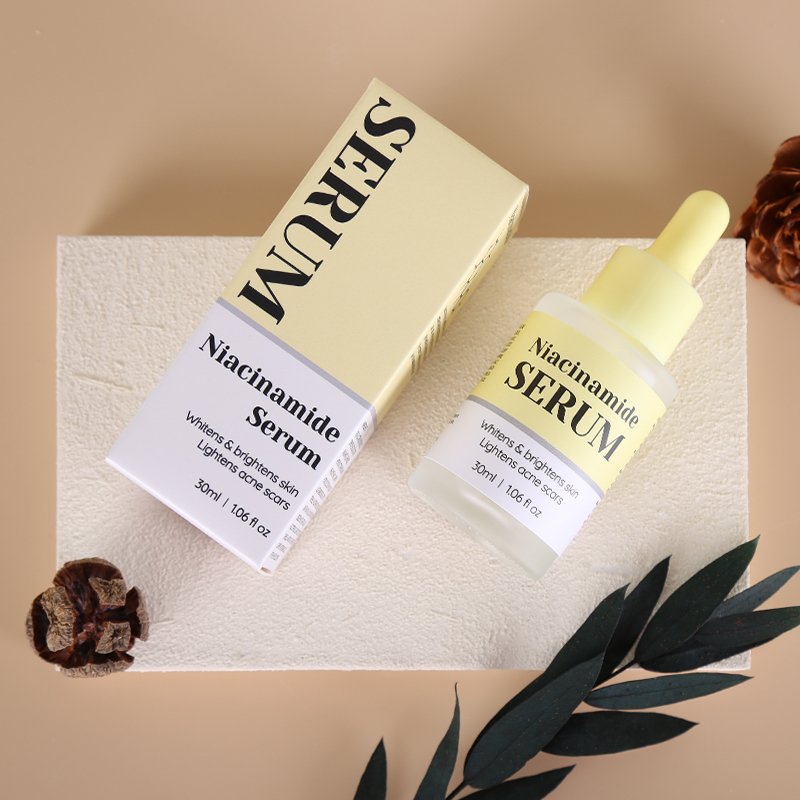 Sérum visage éclaircissant et liftant à la niacinamide et à la centella - 2